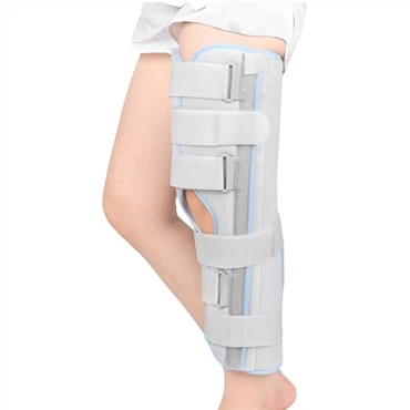 Immobilizzatore del ginocchio tri-pannello
